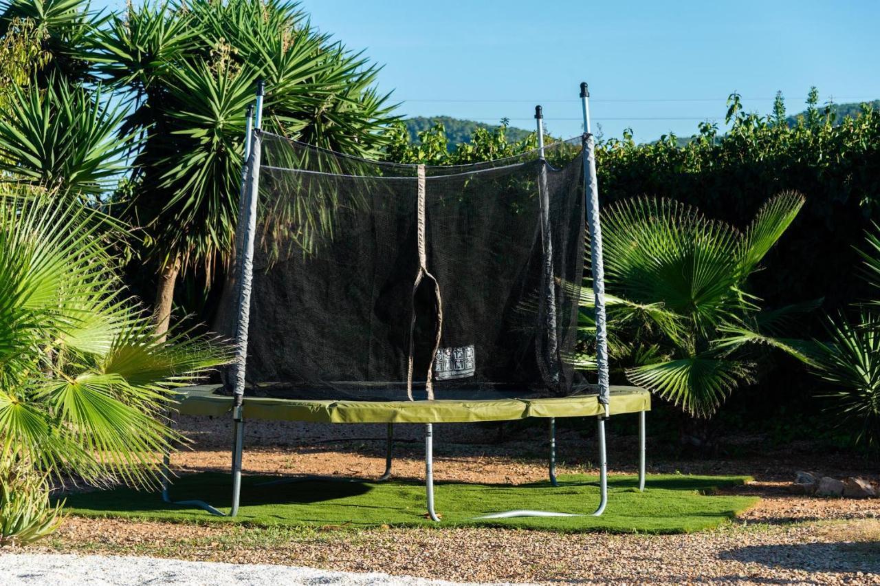 Serena Villa Sant Francesc de s'Estany Экстерьер фото