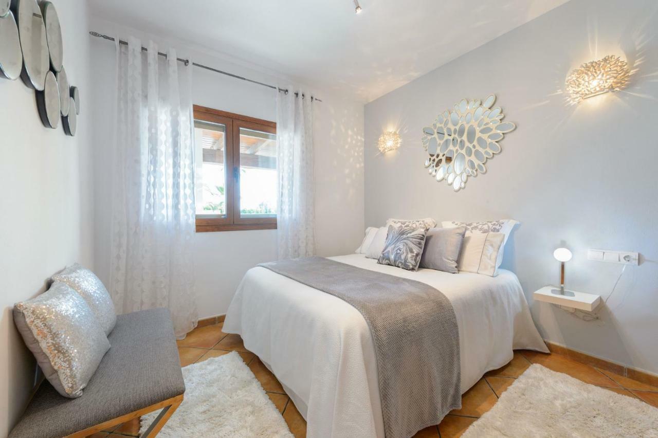 Serena Villa Sant Francesc de s'Estany Экстерьер фото