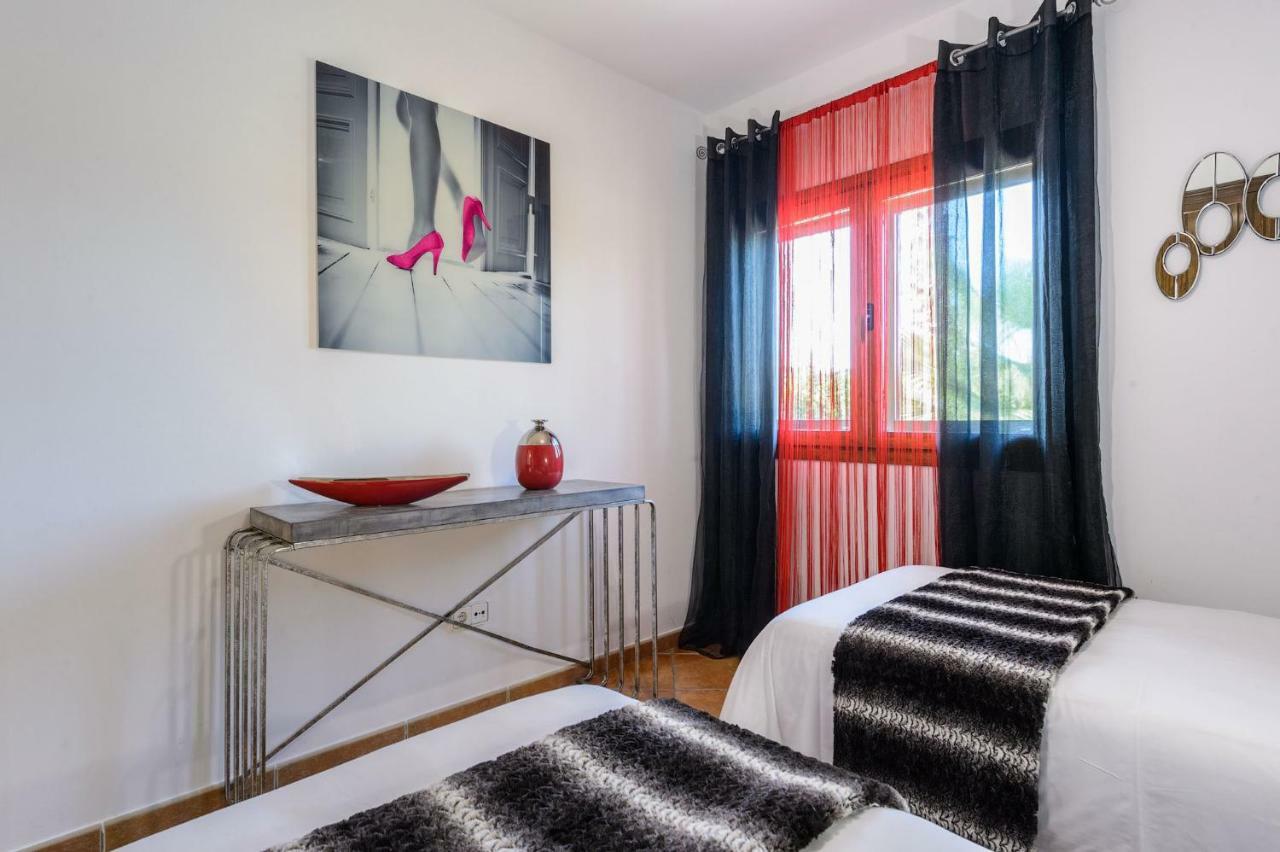 Serena Villa Sant Francesc de s'Estany Экстерьер фото